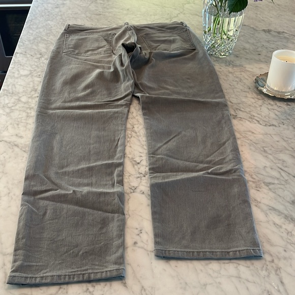 Frame L'Homme Athletic Brushed Twill
in Smoke Gray Men’s 36 - Picture 5 of 12